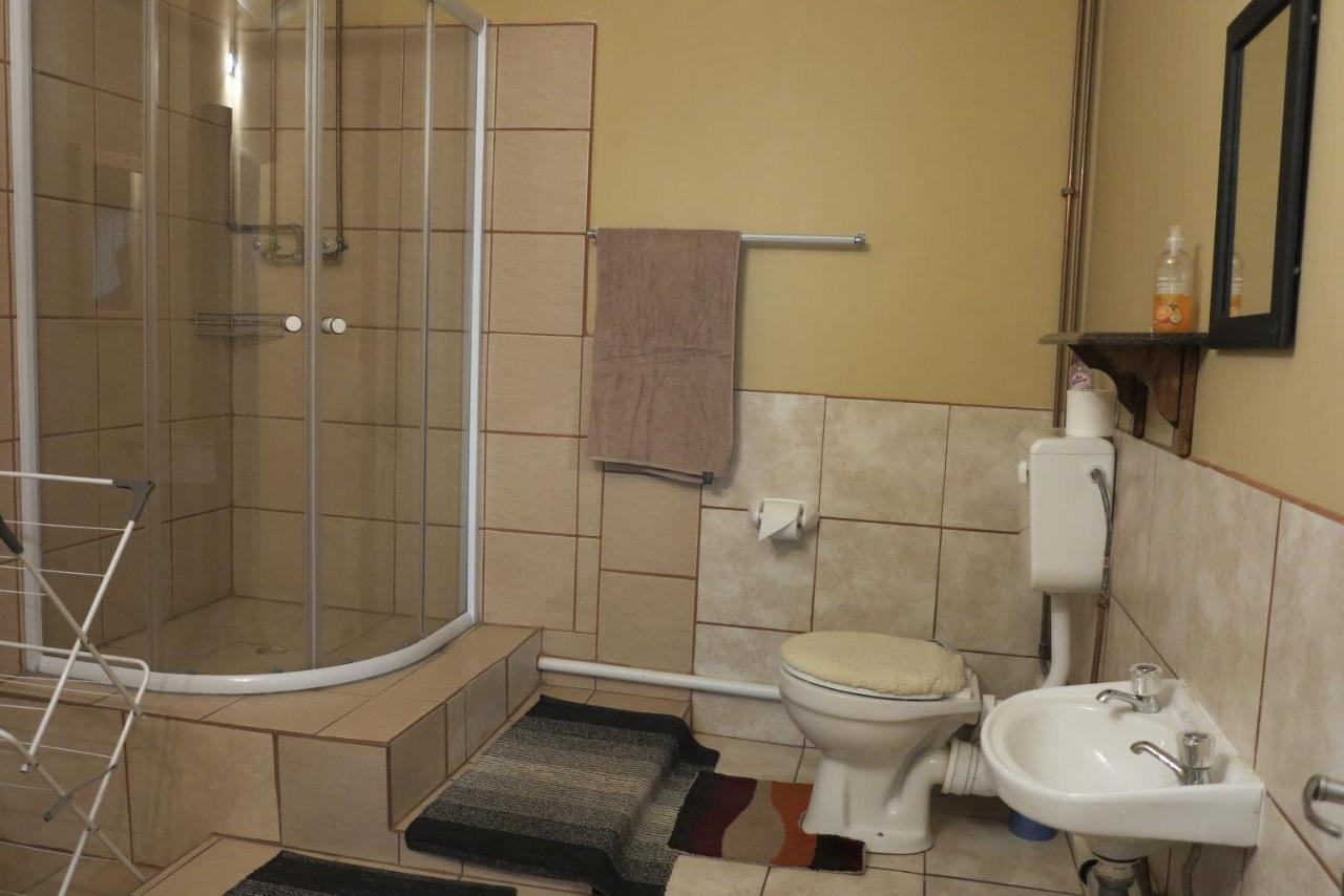 Okahandja Guesthouse 외부 사진